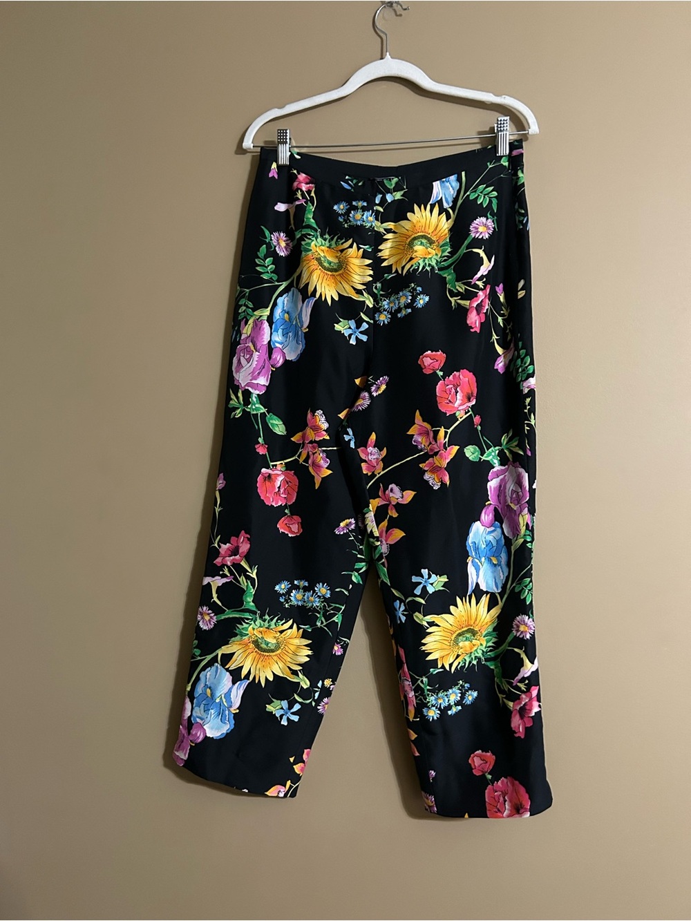 Women's Sonia Black Silk Colorful Floral Wide-Leg Casual Pants